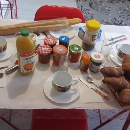 Les Glycines Frühstückspension *