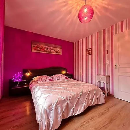Les Glycines Bed and Breakfast