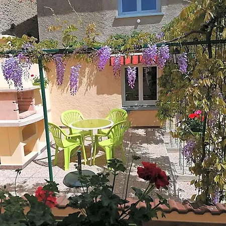 Les Glycines 3*