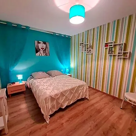Les Glycines Bed and Breakfast 3*